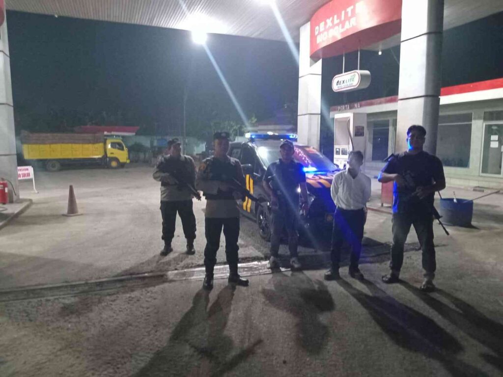 Polsek Lima Puluh Gelar Patroli Mobile di SPBU Simpang Gambus – Himbau Jangan Isi BBM ke Djerigen   