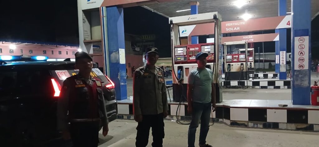 Polsek Air Putih Laksanakan Patroli Malam Sabtu, Antisipasi Balap Liar dan Begal di Jalinsum hingga SPBU Si Pare Pare   