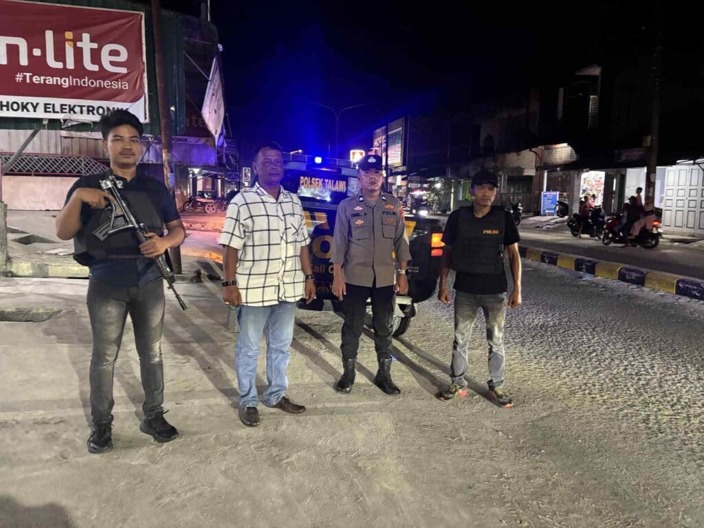 Polsek Talawi Laksanakan Patroli Mobile Malam Hari, Antisipasi Kejahatan dan Himbau Anti Pungutan Liar di Tanjung Tiram