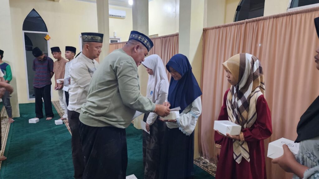 Kapolres Batu Bara Gelar Pengajian dan Santunan untuk 20 Anak Yatim