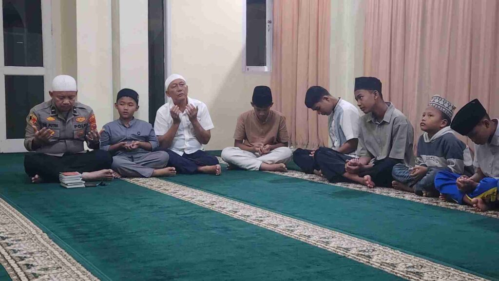 Kapolres Batu Bara Gelar Pengajian dan Santuni 20 Anak Yatim dan Piatu   